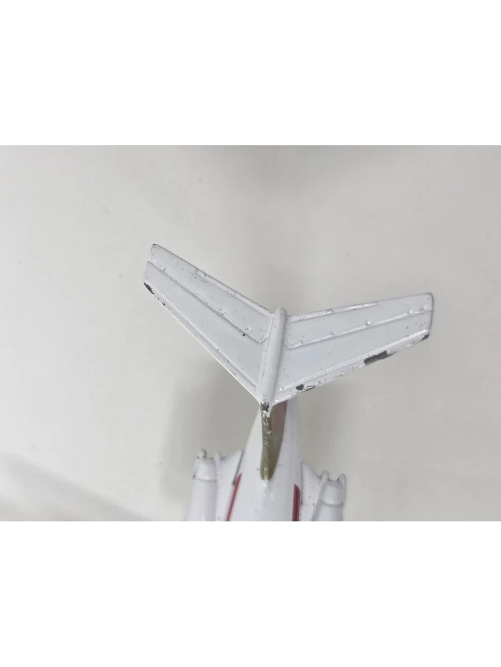 Vintage Ertl Diecast Continental DC 9 Airplane w/ Folding Landing Gear 6 inch